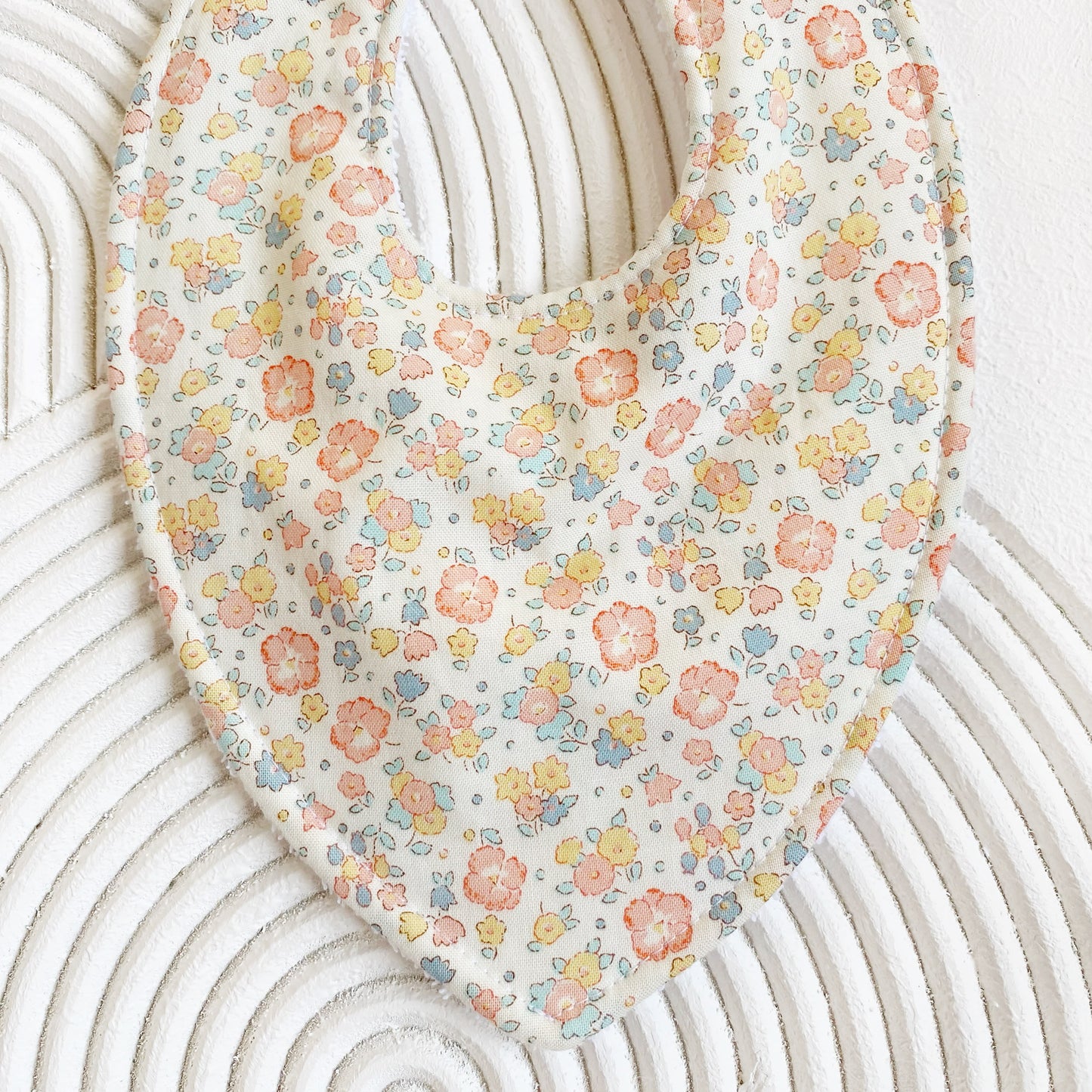 Delilah Bib