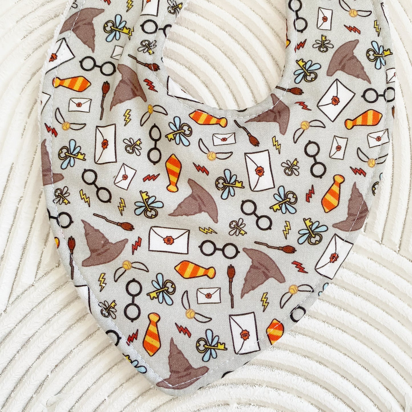 Harry Bib