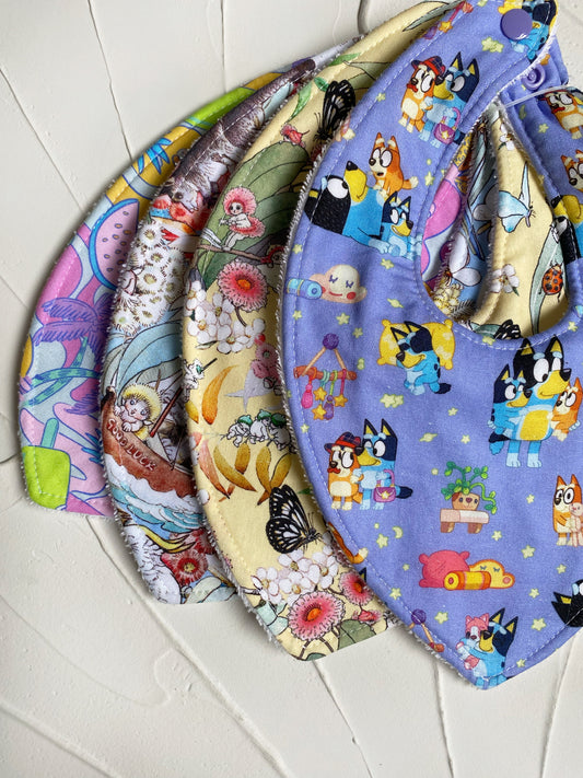 Characters Dribble Bib Pack