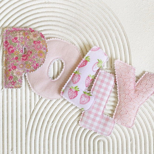 🍓 CUSTOM HANGING GARLANDS - $7 Per Letter
