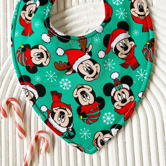 Merry Christmouse Bib