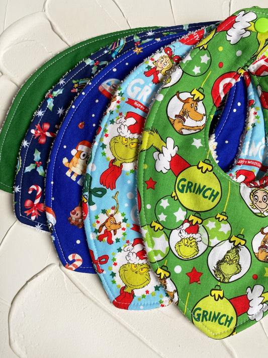 Grinch/Bluey Dribble Bib Pack